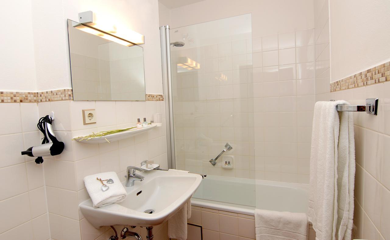 Garni Hotel Leitl Gmbh Eggenfelden Pokoj fotografie